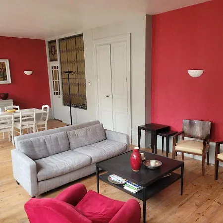 Charm House With Rooftop Terrace And Superb Views Dom wakacyjny Saintes